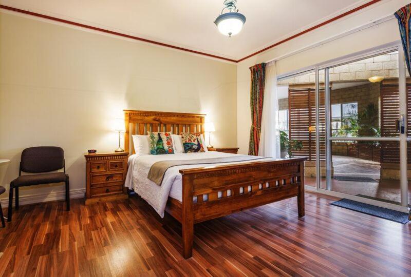 Inn The Tuarts Guest Lodge Busselton Accommodation - Adults Only Exterior foto