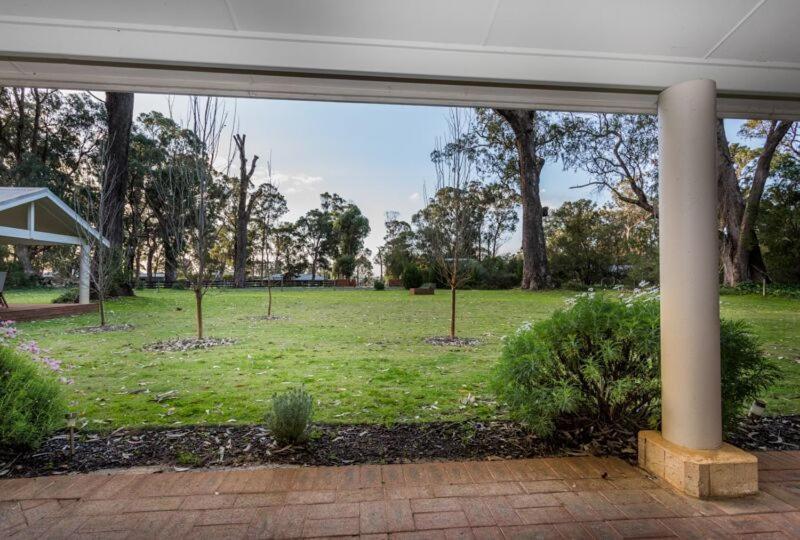 Inn The Tuarts Guest Lodge Busselton Accommodation - Adults Only Exterior foto